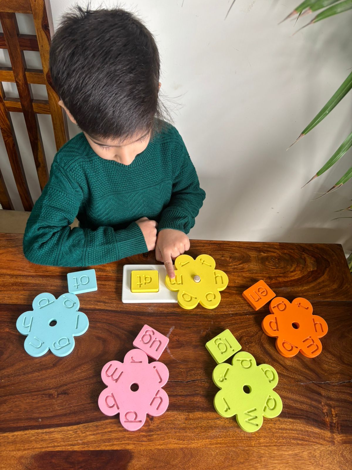 3 Letter Phonics Toy