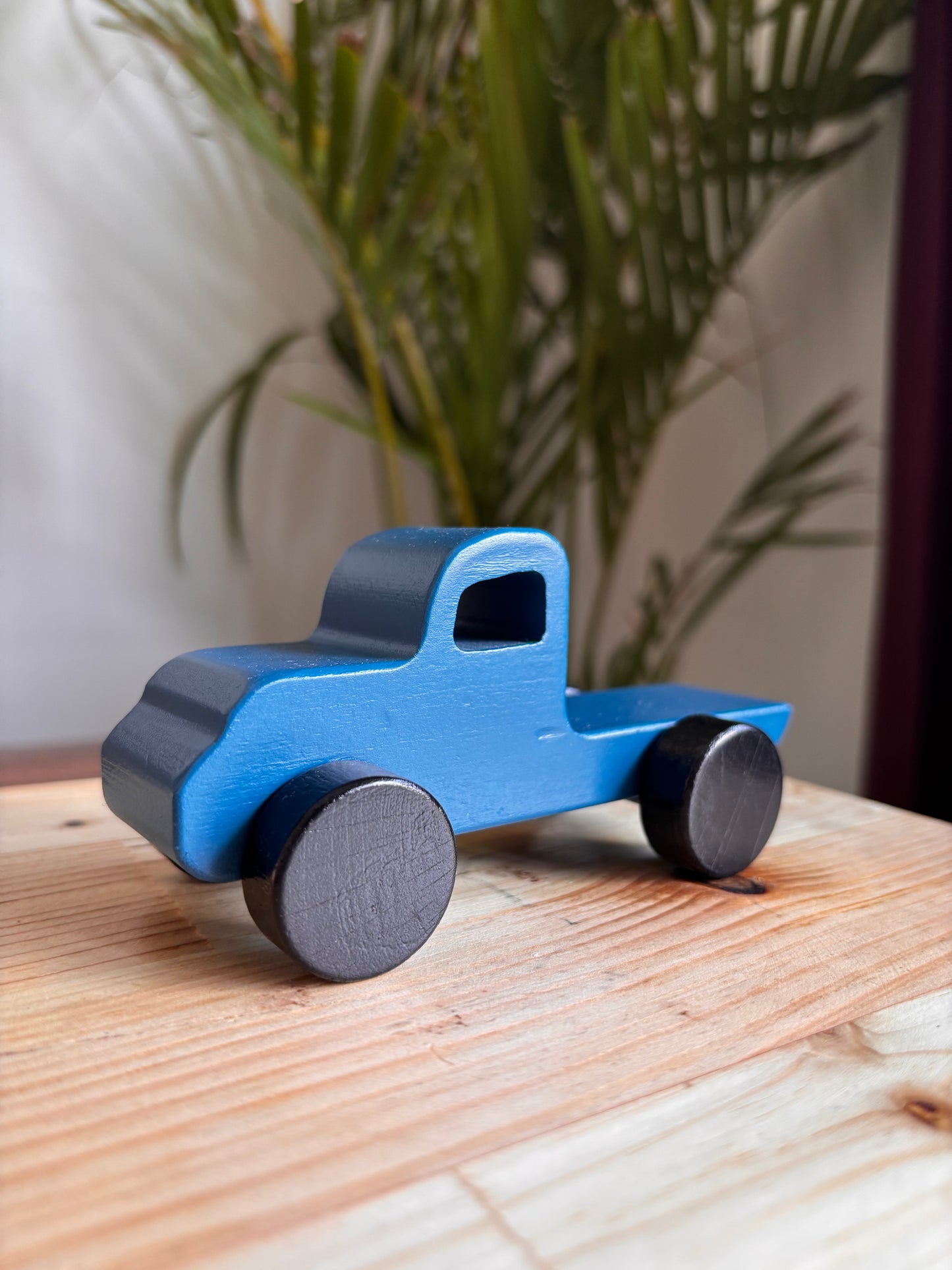 Blue Pick-Up